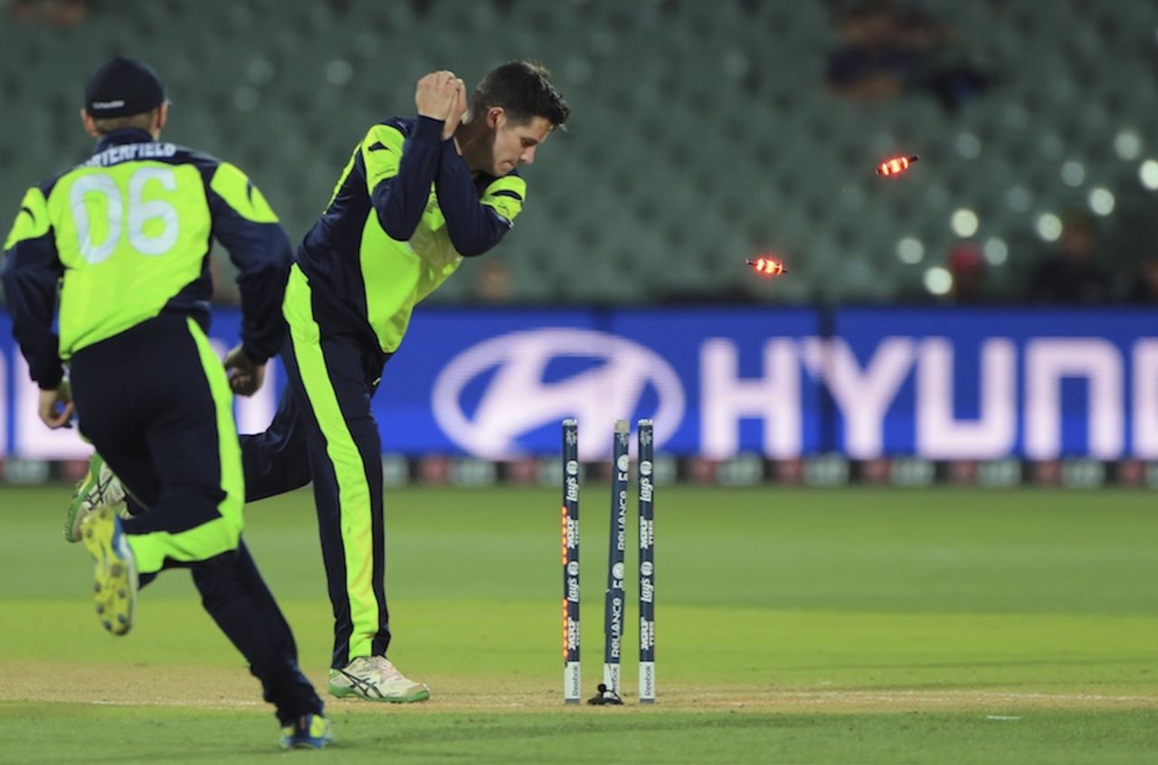 George Dockrell ran out Haris Sohail for 3, Ireland v Pakistan, World Cup 2015, Group B, Adelaide, March 15, 2015