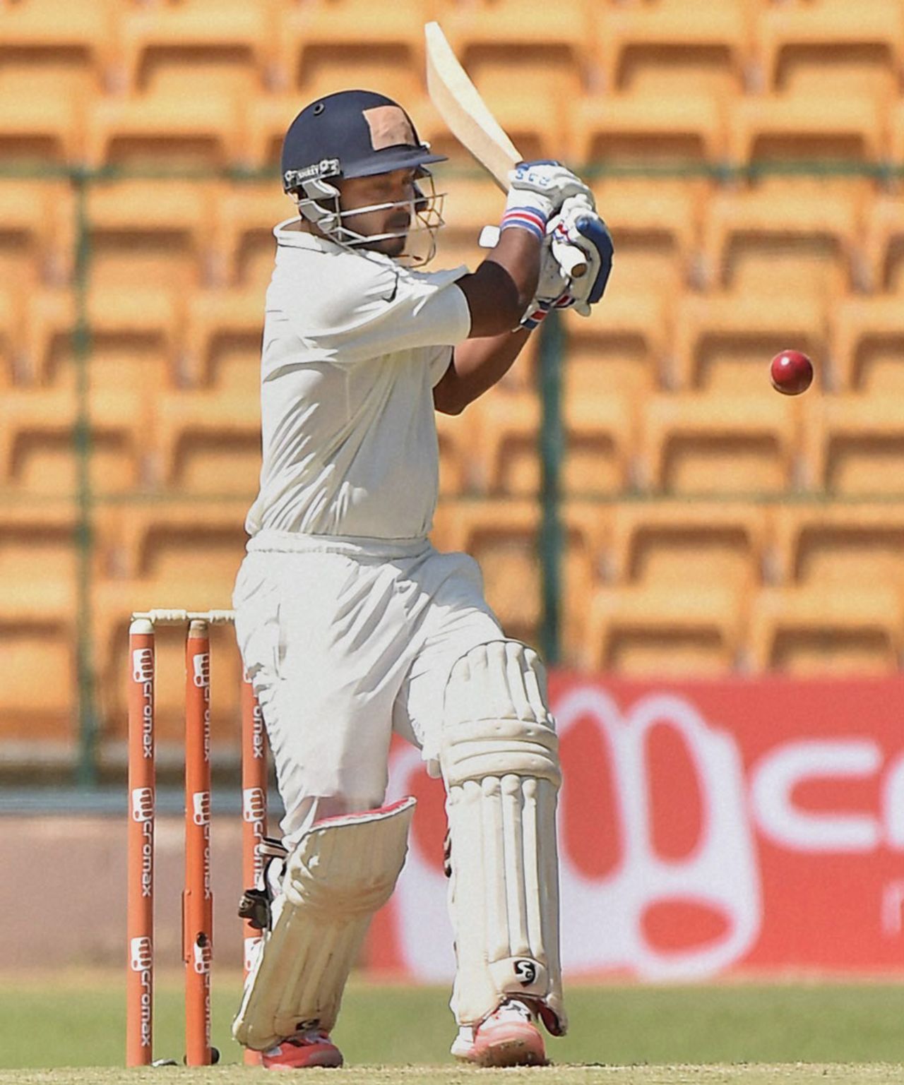 Kedar Jadhav attempts a pull shot, Karnataka v Rest of India, Irani Cup 2014-15, 2nd day, Bangalore, March 18, 2015
