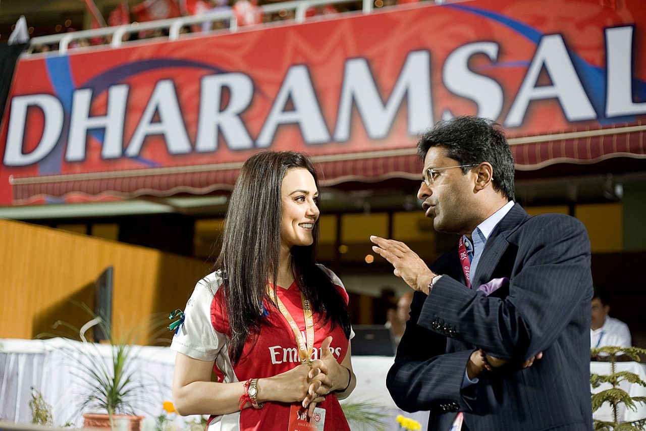 Preity Zinta and Lalit Modi have a chat, Dharamsala, April 16, 2010