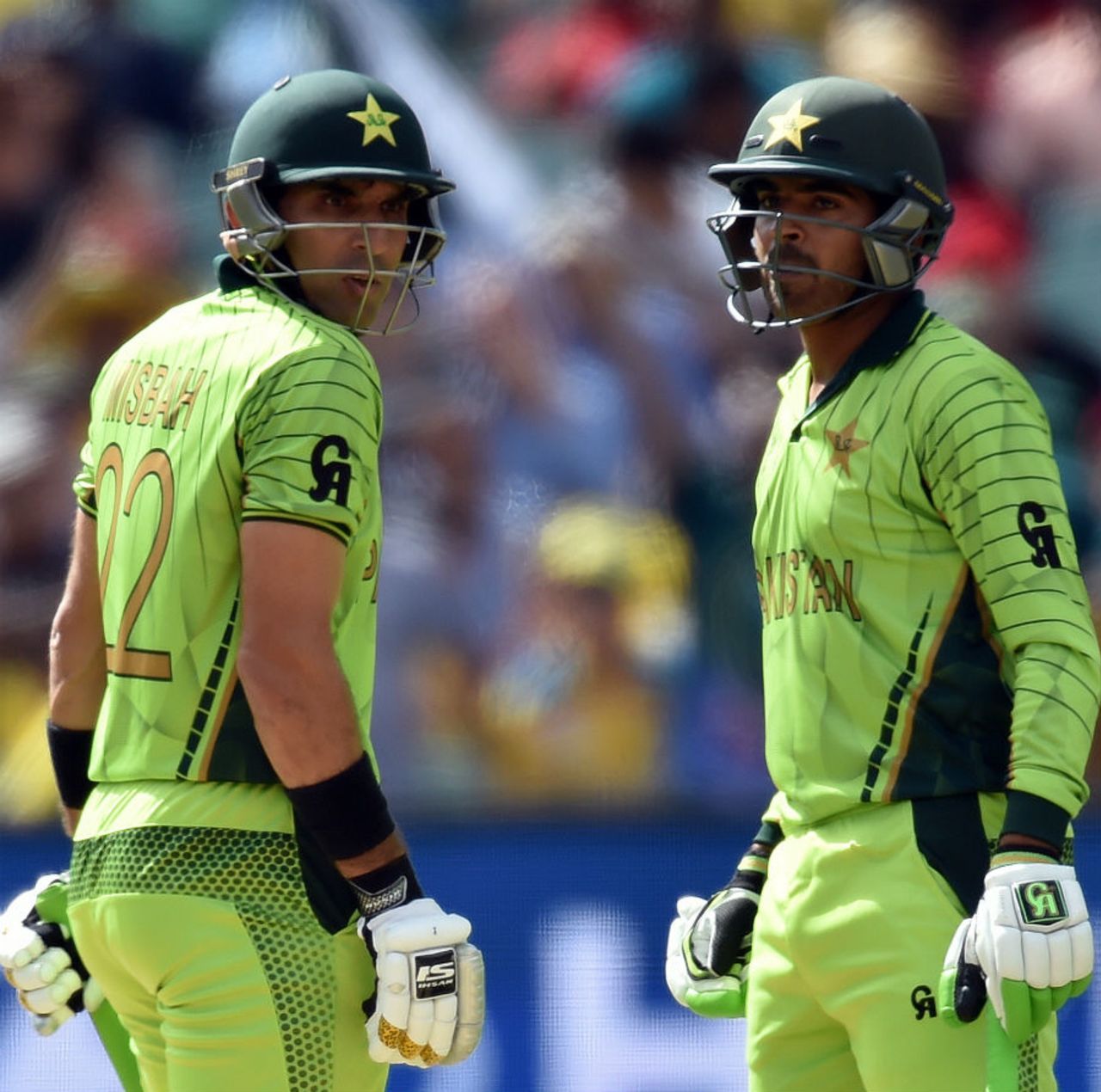 Misbah-ul-Haq and Haris Sohail put on 73 runs for the third wicket, Australia v Pakistan, World Cup 2015, 3rd quarter-final, Adelaide, March 20, 2015