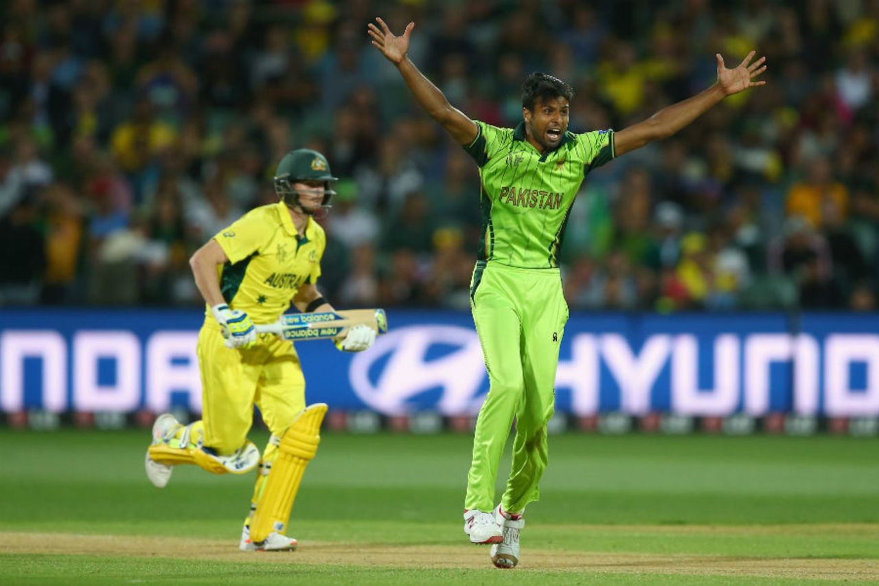 Ehsan Adil successfully appeals for the wicket of Steven Smith, Australia v Pakistan, World Cup 2015, 3rd quarter-final, Adelaide, March 20, 2015