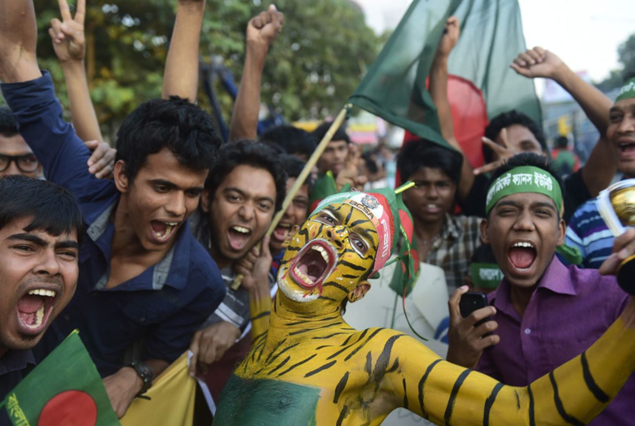 Bangladesh fans turned out in force to welcome the team home, Dhaka, March 22, 2015