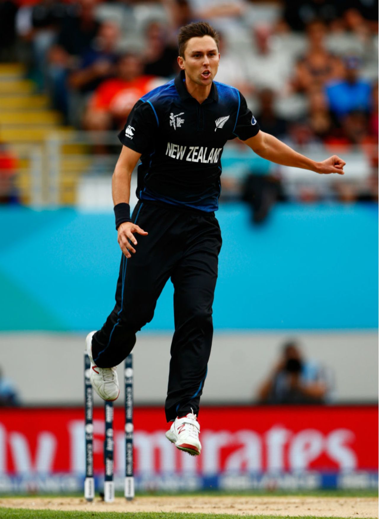 Trent Boult goes airborne, New Zealand v South Africa, World Cup 2015, 1st Semi-Final, Auckland, March 24, 2015