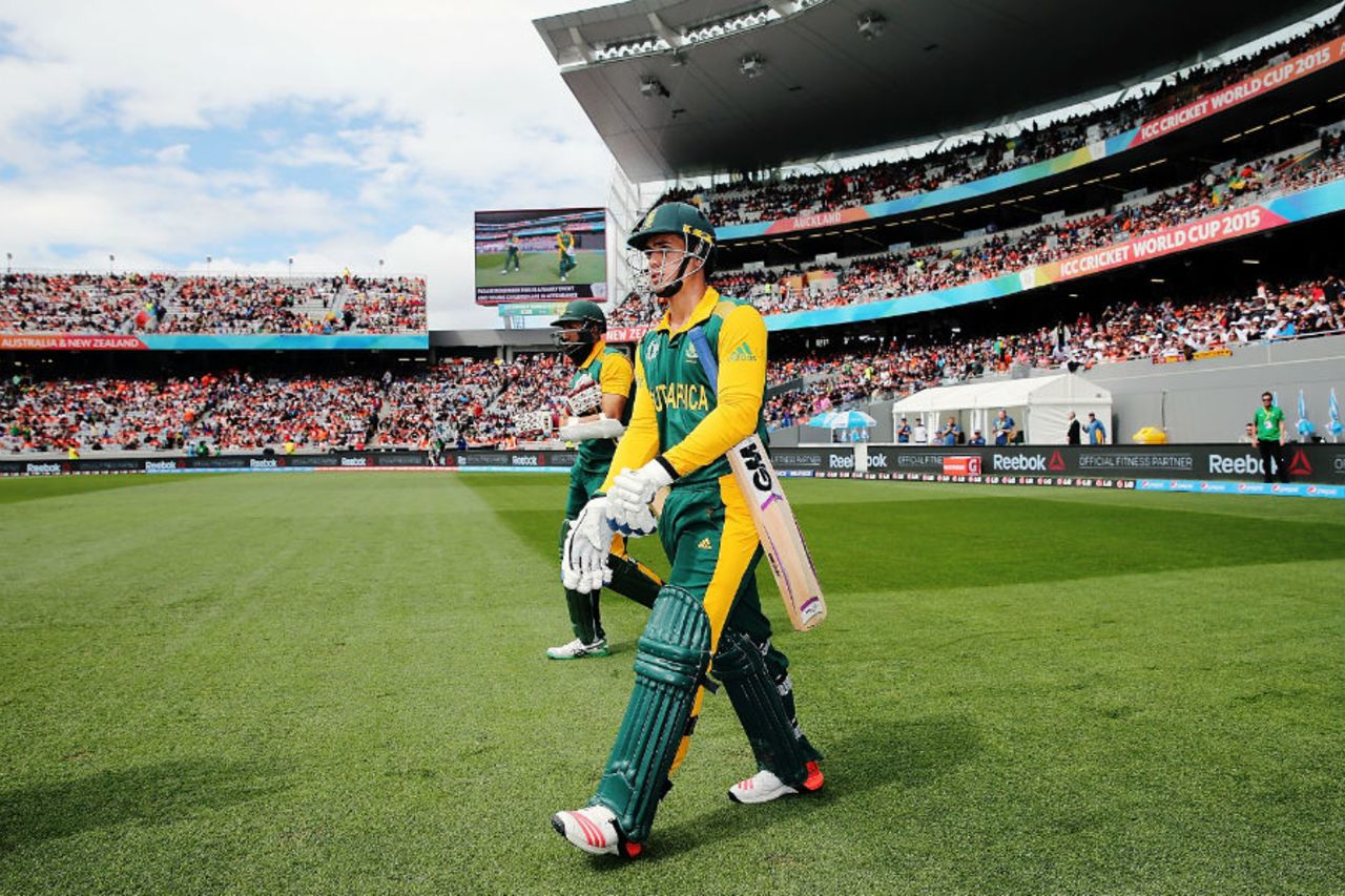 Quinton de Kock and Hashim Amla walk out to bat, New Zealand v South Africa, World Cup 2015, 1st Semi-Final, Auckland, March 24, 2015