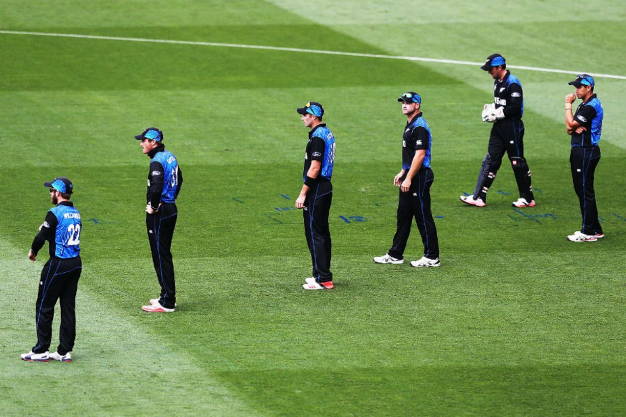 Brendon McCullum packed the slip cordon at the start of the game, New Zealand v South Africa, World Cup 2015, 1st Semi-Final, Auckland, March 24, 2015