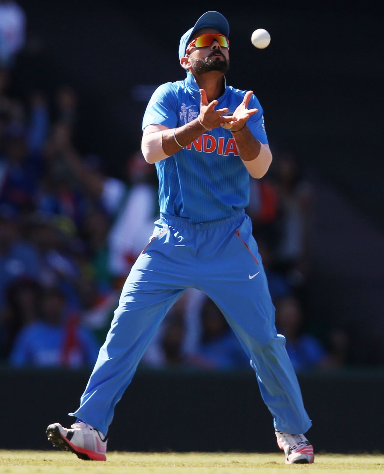 Virat Kohli settles under a mis-hit from David Warner, Australia v India, World Cup 2015, 2nd semi-final, Sydney, March 26, 2015