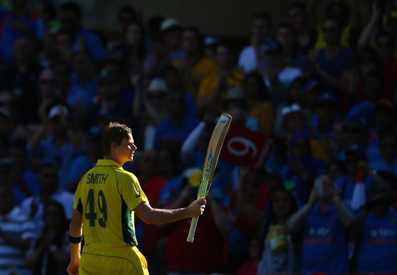 Steven Smith acknowledges the cheers as he walks back, Australia v India, World Cup 2015, 2nd semi-final, Sydney, March 26, 2015