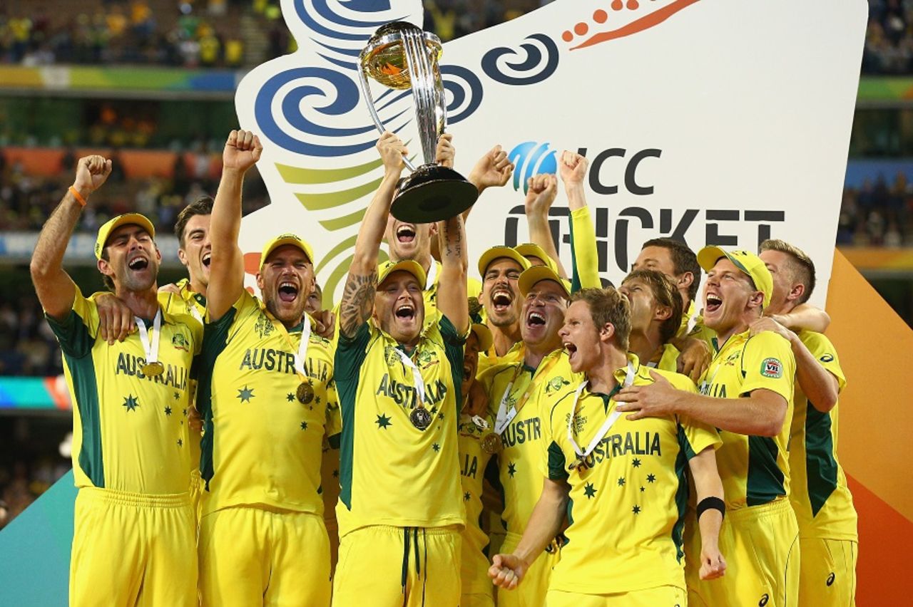 A jubilant Australia team after lifting the World Cup, Australia v New Zealand, World Cup 2015, final, Melbourne, March 29, 2015