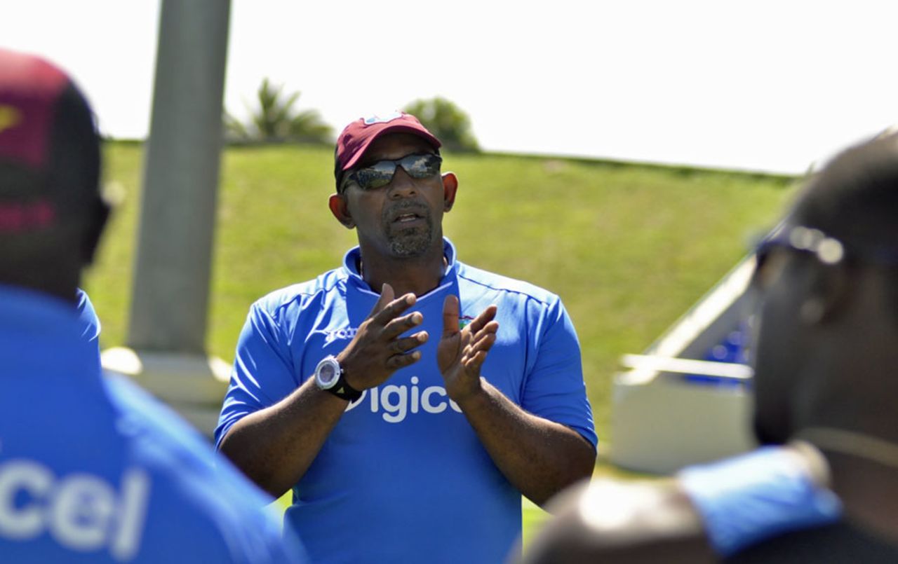 Phil Simmons talks to the West Indies side during a training session, Antigua, April 7, 2015