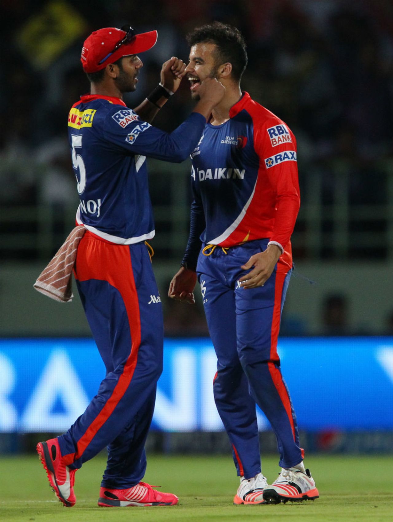 JP Duminy struck twice in his second over, Sunrisers Hyderabad v Delhi Daredevils, IPL 2015, Visakhapatnam, April 18, 2015