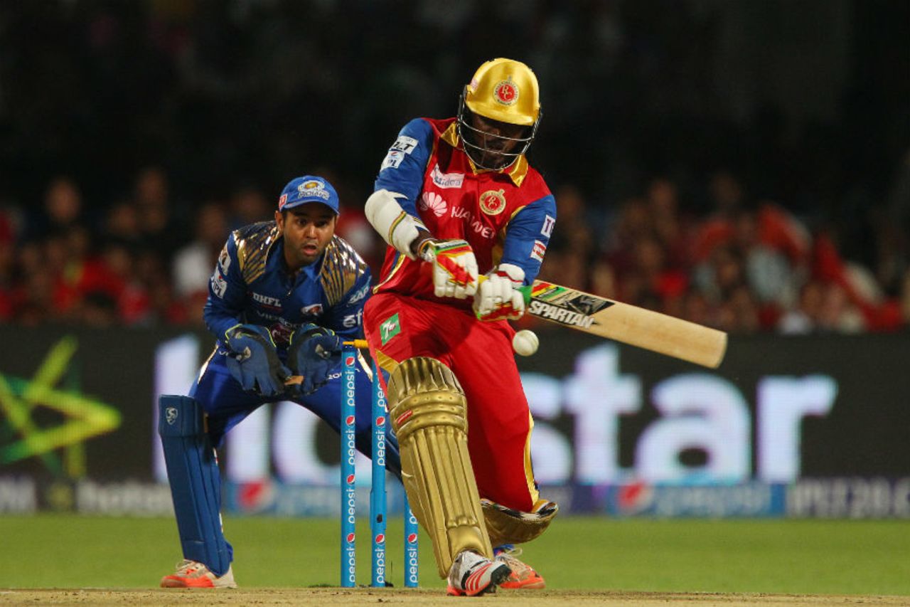 Chris Gayle attempts to pull the ball, Royal Challengers Bangalore v Mumbai Indians, IPL 2015, Bangalore, April 19, 2015
