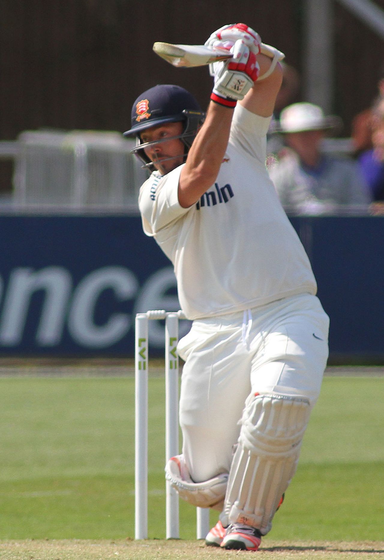 Graham Napier's counter-attack reduced Essex's deficit, Essex v Kent, County Championship Division Two, Chelmsford, 2nd day, April 20, 2015