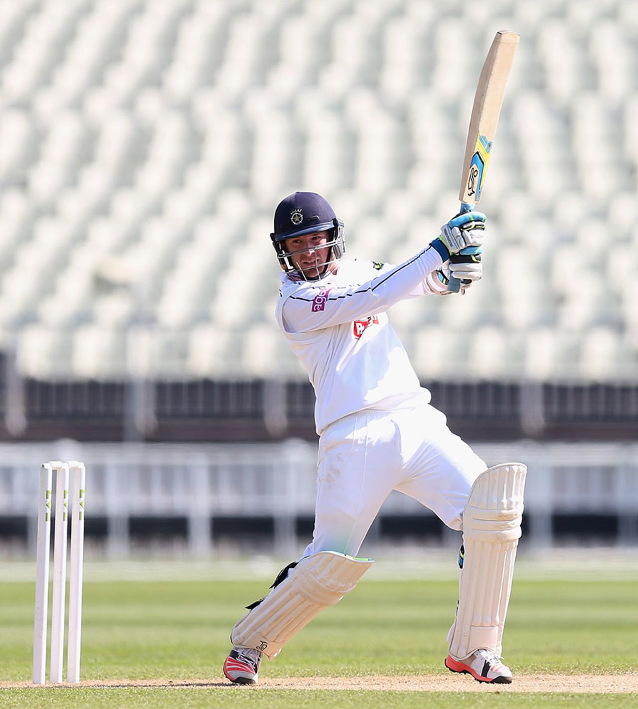 Liam Dawson made a start but couldn't go on, Warwickshire v Hampshire, County Championship Division One, Edgbaston, 3rd day, April 21, 2015