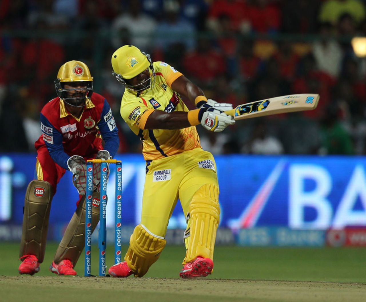 Dwayne Smith blasted 39, Royal Challengers Bangalore v Chennai Super Kings, IPL 2015, Bangalore, April 22, 2015