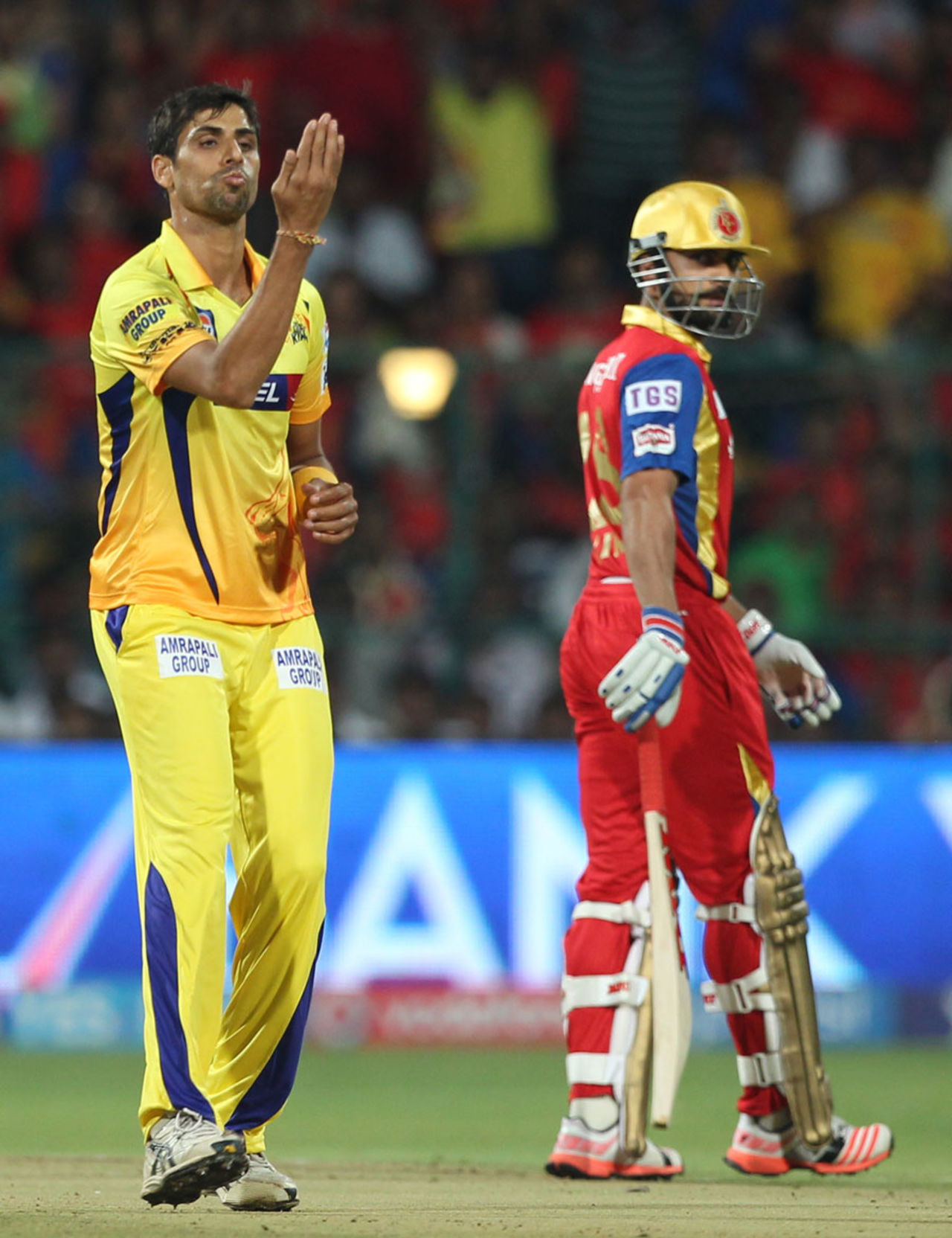 Ashish Nehra finished with a career-best 4 for 10, Royal Challengers Bangalore v Chennai Super Kings, IPL 2015, Bangalore, April 22, 2015