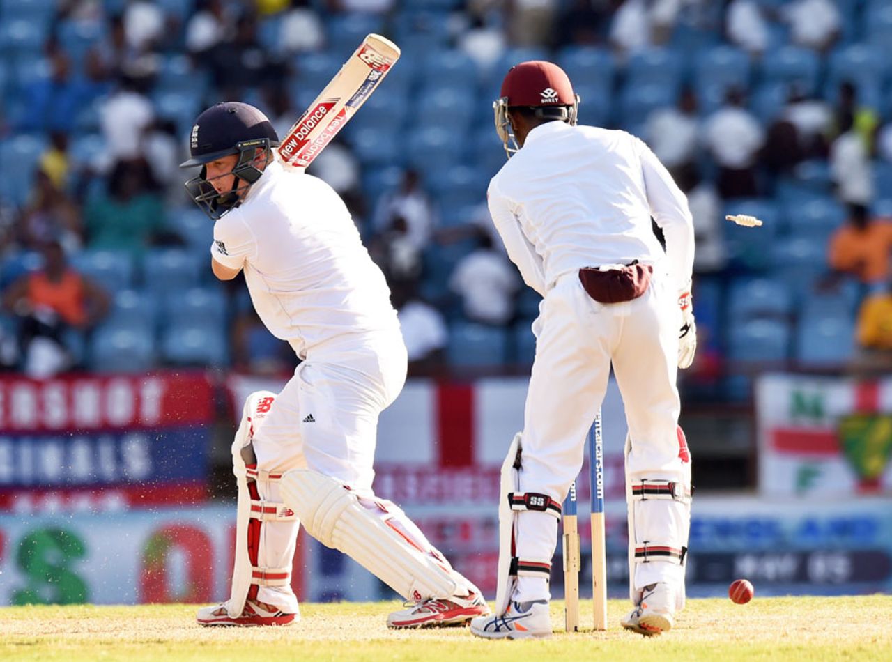 Gary Ballance dragged on against Marlon Samuels, West Indies v England, 2nd Test, St George's, 3rd day, April 23, 2015