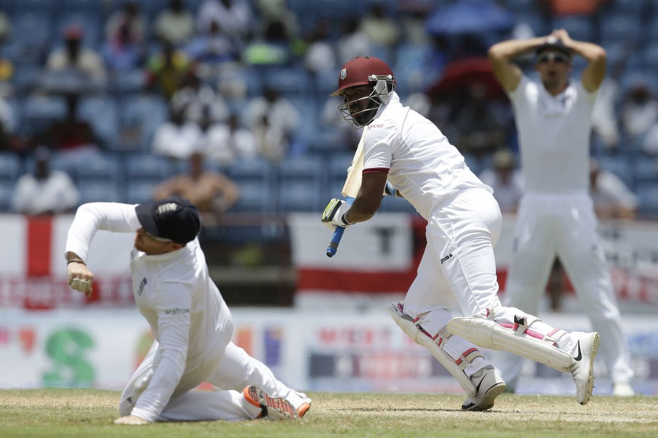 Darren Bravo provided resistance at No. 3, West Indies v England, 2nd Test, St George's, 4th day, April 24, 2015