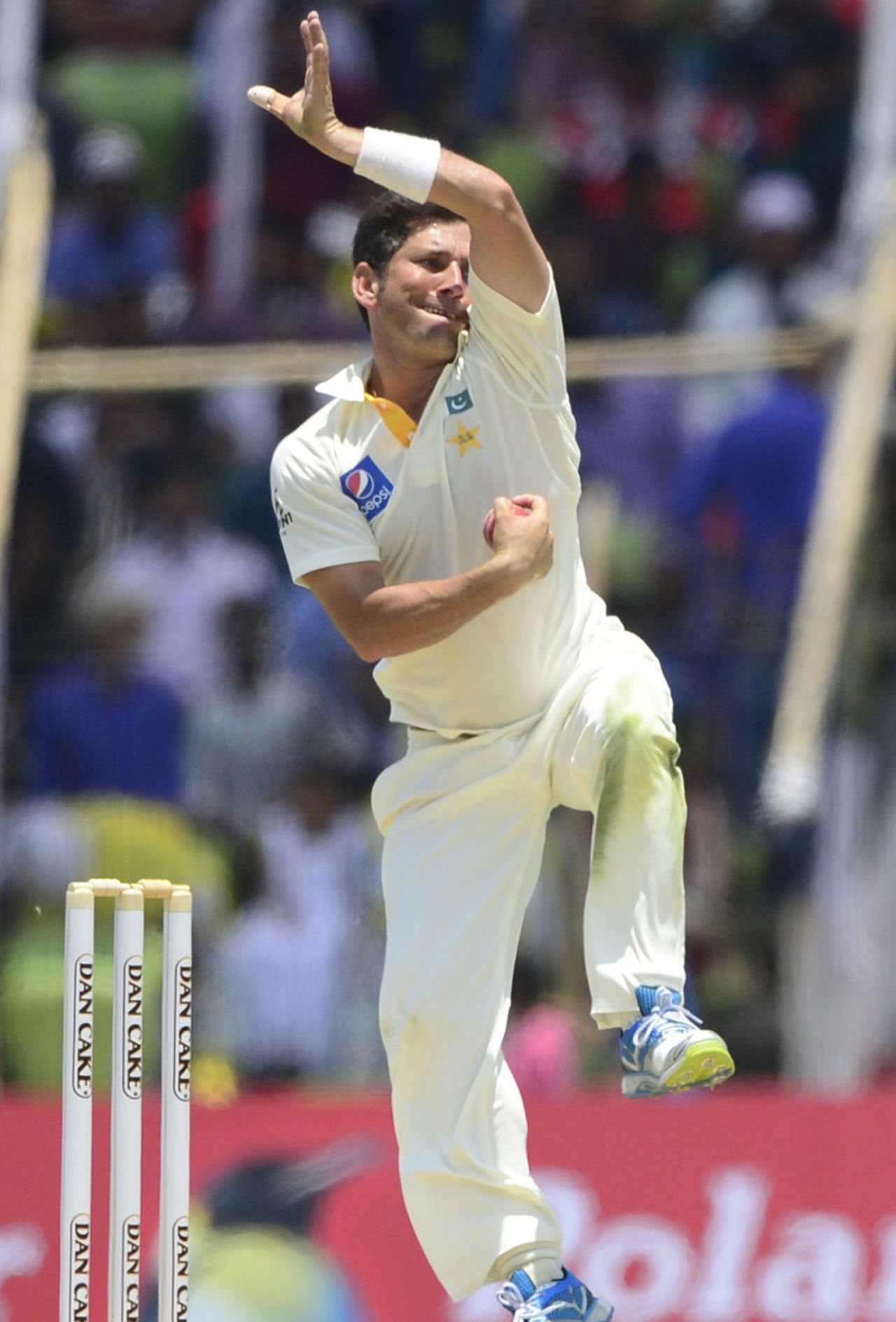 Yasir Shah picked up three wickets, Bangladesh v Pakistan, 1st Test, Khulna, 2nd day, April 29, 2015