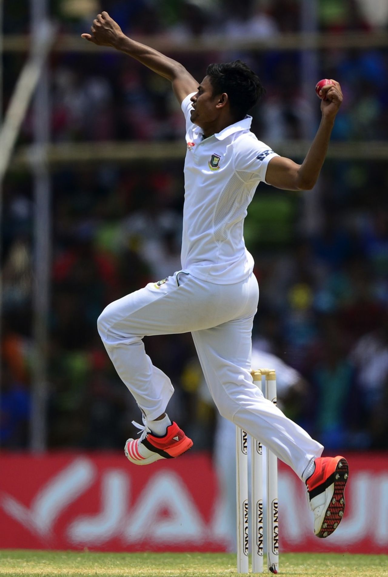 Taijul Islam bounds in to deliver, Bangladesh v Pakistan, 1st Test, Khulna, 4th day, May 1, 2015