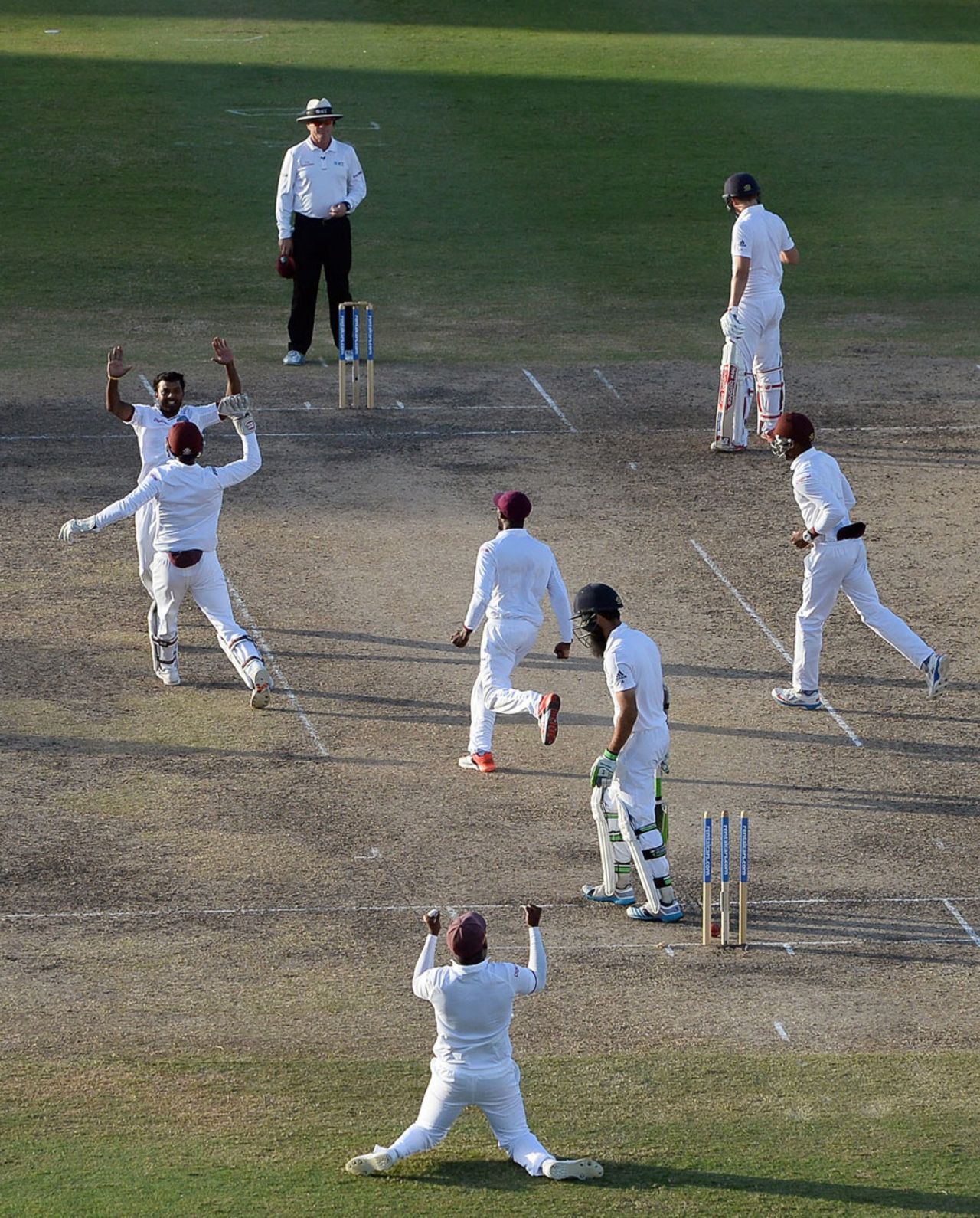 Moeen Ali played on late in the day, West Indies v England, 3rd Test, Bridgetown, 2nd day, May 2, 2015