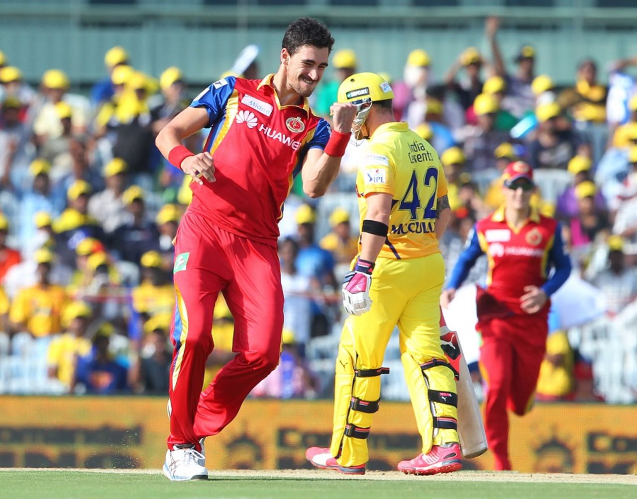 Mitchell Starc exults after bowling Dwayne Smith for a duck, Chennai Super Kings v Royal Challengers Bangalore, IPL 2015, Chennai, May 4, 2015
