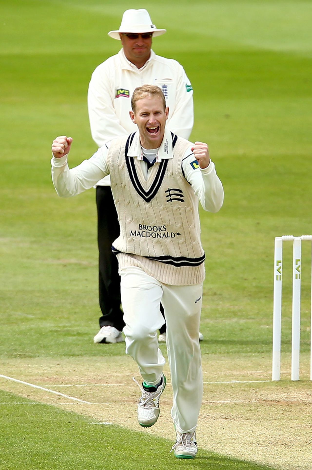 Adam Voges picked up the big wicket of Keaton Jennings, Middlesex v Durham, County Championship Division One, Lord's, 3rd day, May 4, 2015