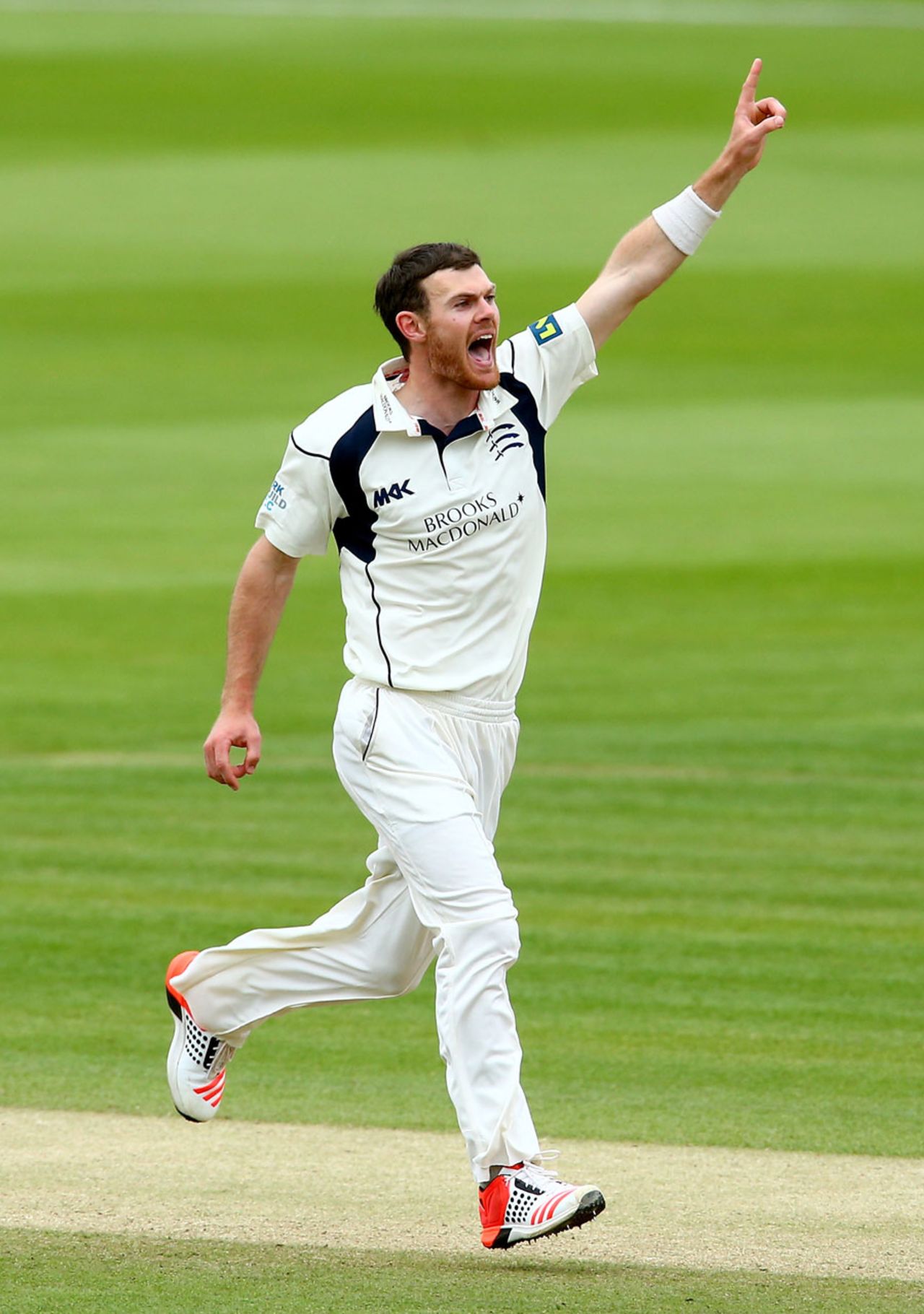 James Harris nipped out two early wickets in the Durham chase, Middlesex v Durham, County Championship Division One, Lord's, 3rd day, May 4, 2015
