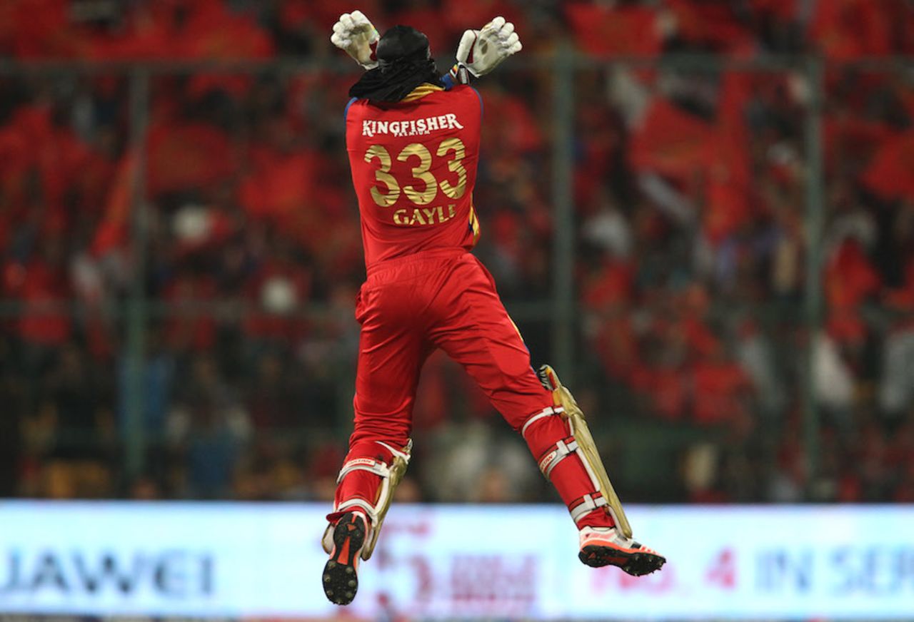 Chris Gayle reached his century in 46 balls, Royal Challengers Bangalore v Kings XI Punjab, IPL 2015, Bangalore, May 6, 2015