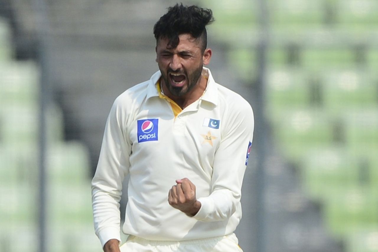Junaid Khan is thrilled with the wicket of Tamim Iqbal, Bangladesh v Pakistan, 2nd Test, Mirpur, 2nd day, May 7, 2015