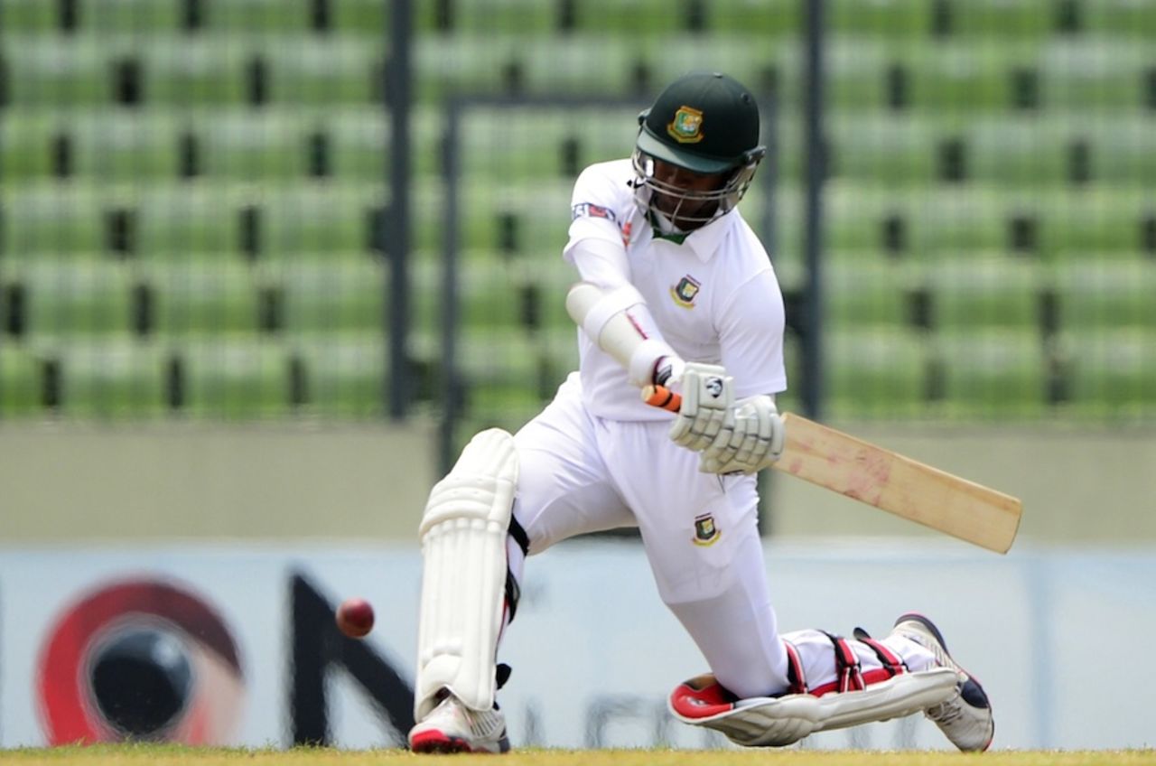 Shakib Al Hasan was unbeaten on 89, Bangladesh v Pakistan, 2nd Test, Mirpur, 3rd day, May 8, 2015