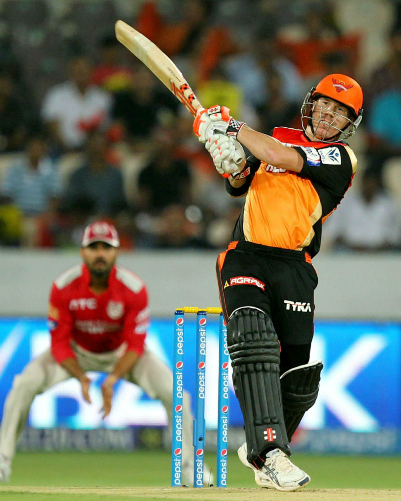 David Warner pulls for six, Sunrisers Hyderabad v Kings XI Punjab, IPL 2015, Hyderabad, May 11, 2015
