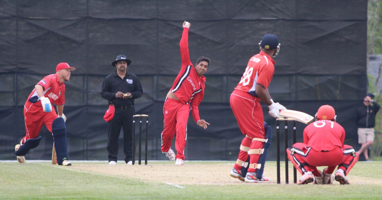 Nikhil Dutta bowls to Janeiro Tucker, Bermuda v Canada, ICC Americas Regional T20, Indianapolis, May 4, 2015