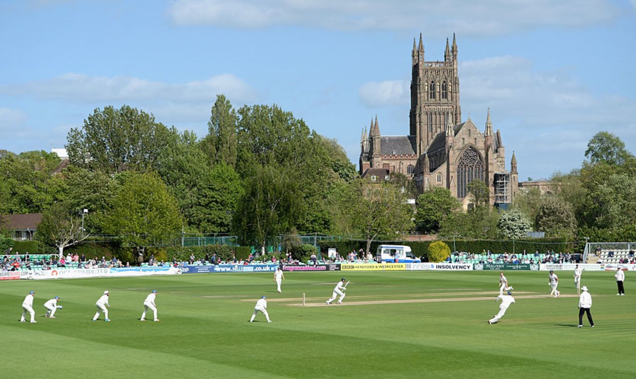 New Zealand's Test preparations continued on a delightful day, Worcestershire v New Zealanders, Tour match, New Road, 3rd day, May 16, 2015
