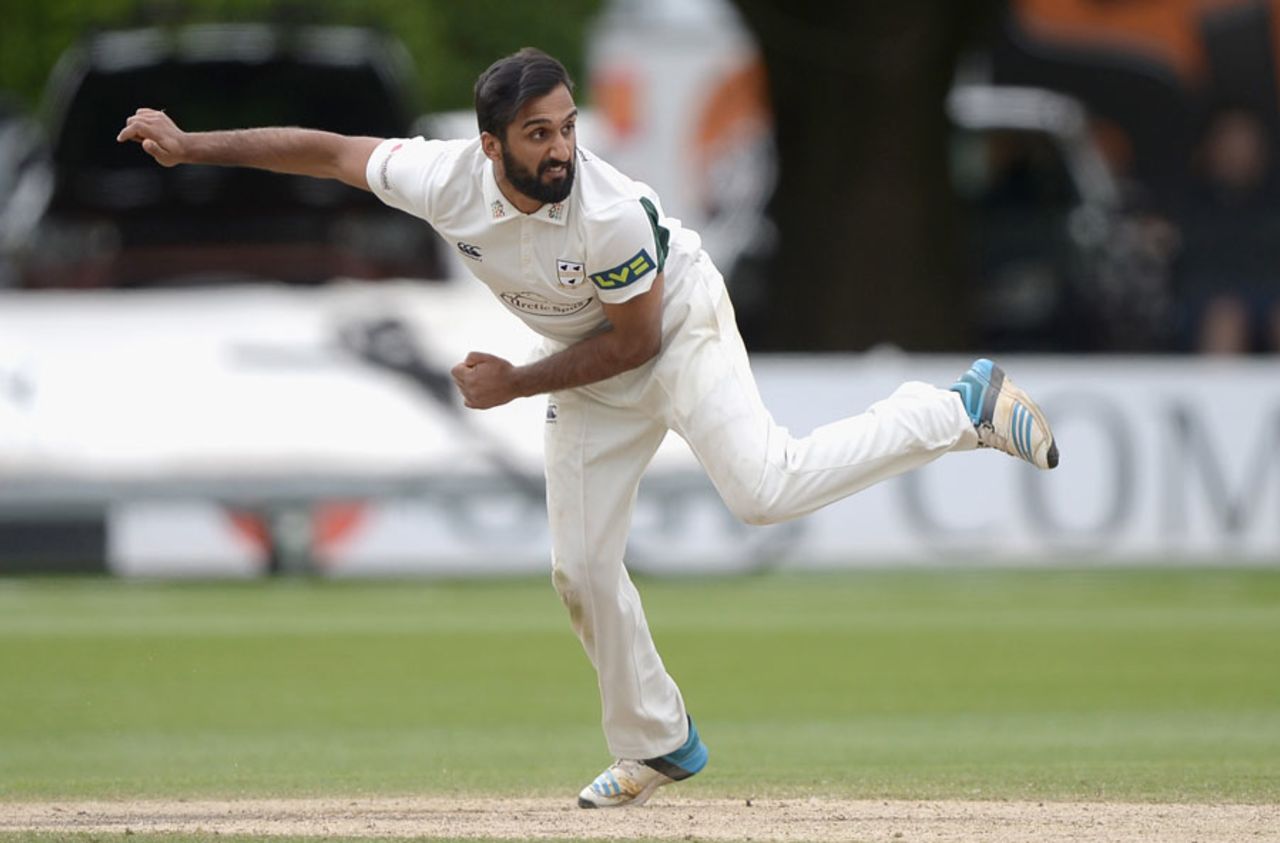 Shaaiq Choudhry struck with three quick wickets, Worcestershire v New Zealanders, Tour match, New Road, 4th day, May 17, 2015