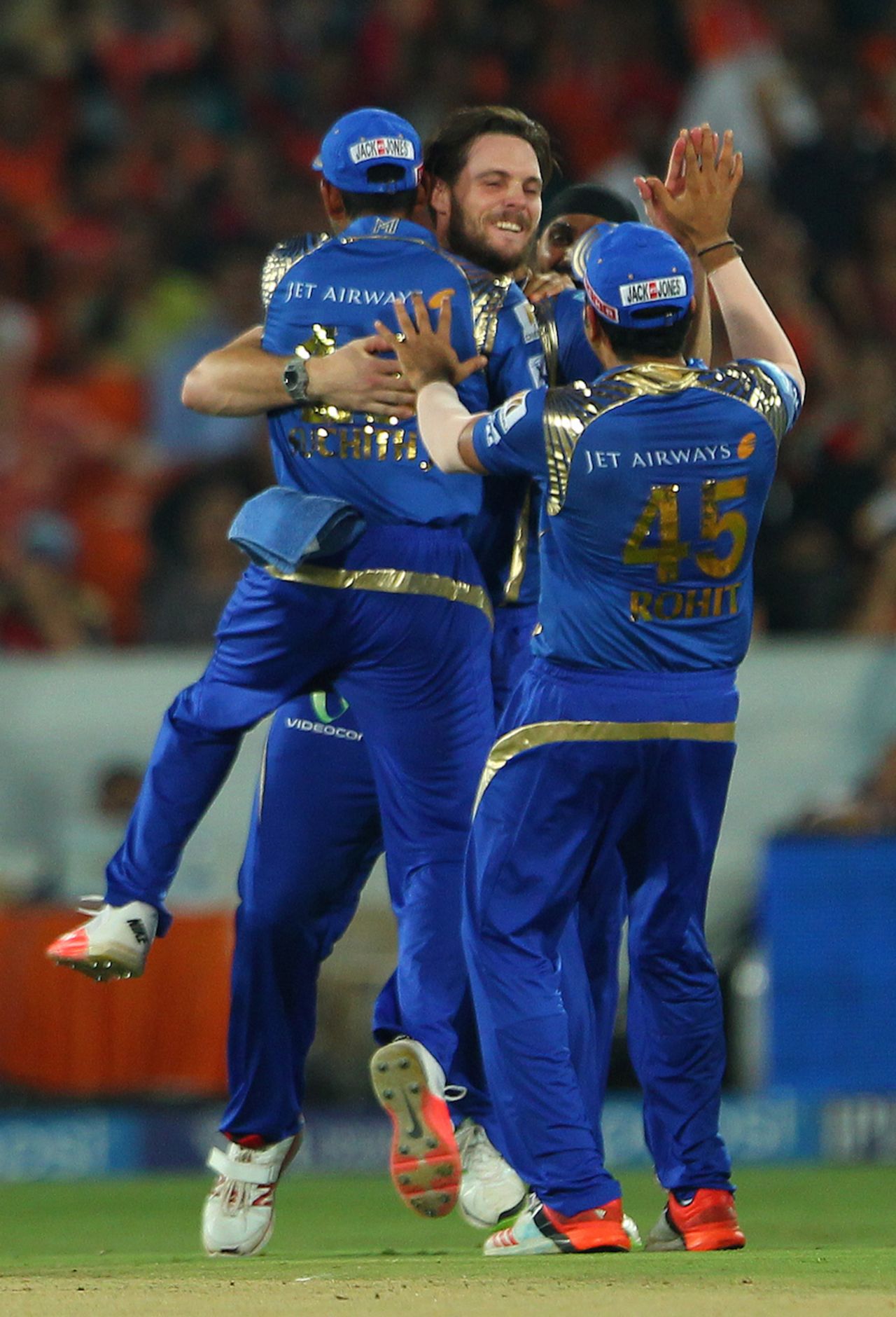 Mitchell McClenaghan celebrates after dismissing David Warner, Sunrisers Hyderabad v Mumbai Indians, IPL 2015, Hyderabad, May 17, 2015