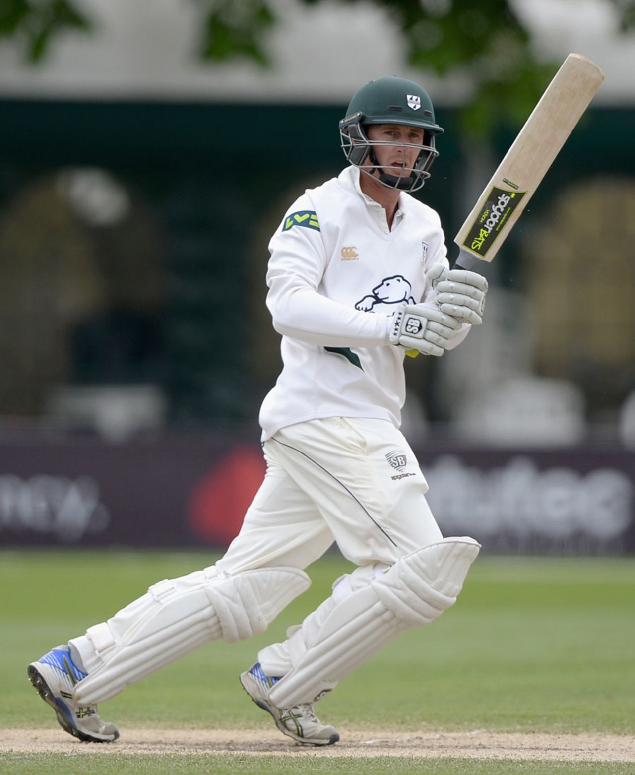 Richard Oliver got the chase off to a good start with 47 off 34 balls, Worcestershire v New Zealanders, Tour match, New Road, 4th day, May 17, 2015