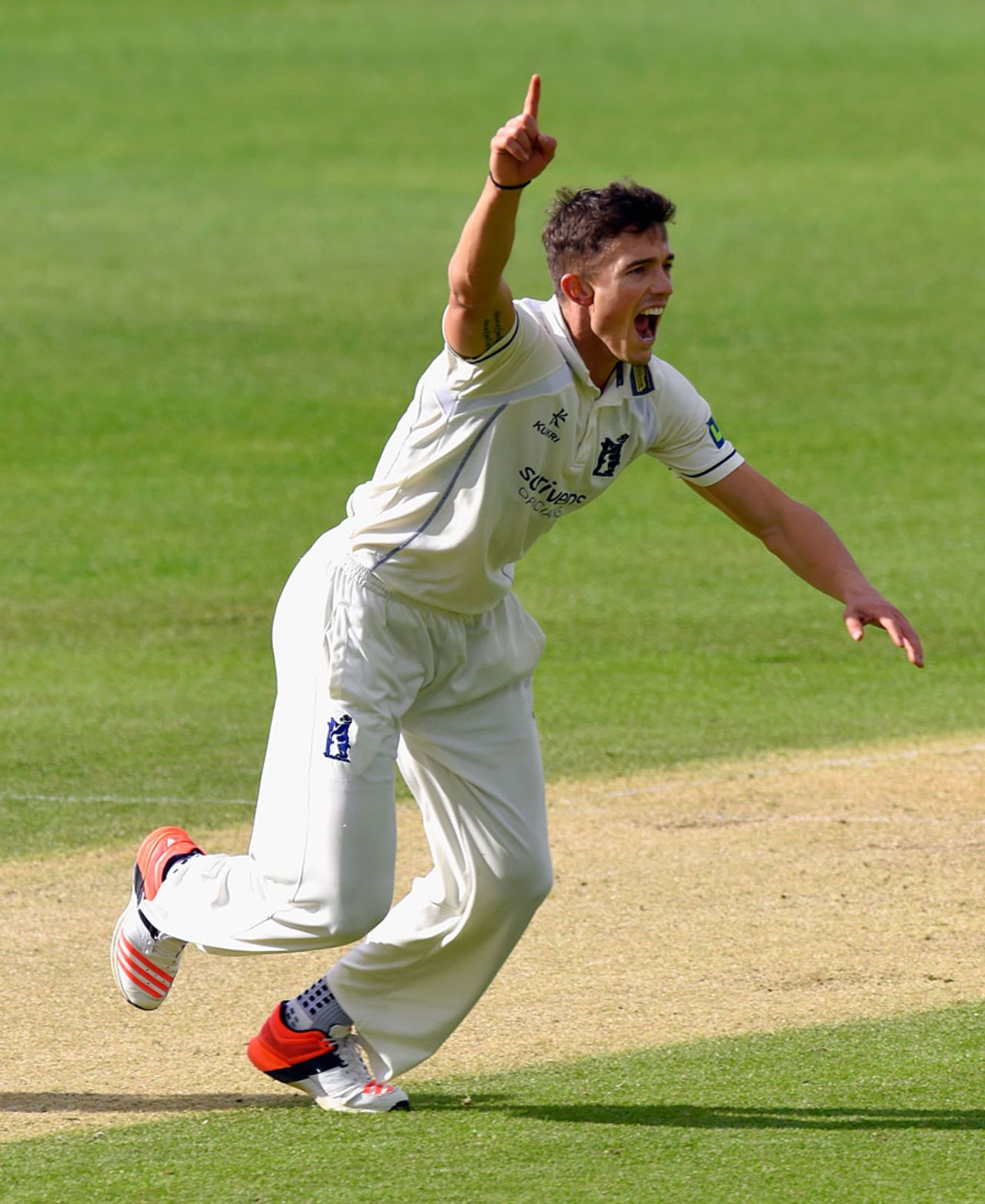 Richard Jones claimed two early wickets in Durham's innings, Warwickshire v Durham, County Championship, Division One, Edgbaston, 2nd day, May 18, 2015