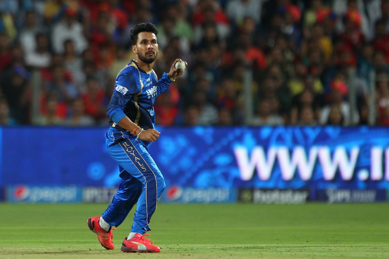 Ankit Sharma showed excellent fielding off his own bowling, Rajasthan Royals v Royal Challengers Bangalore, IPL 2015, Eliminator, Pune, May 20, 2015