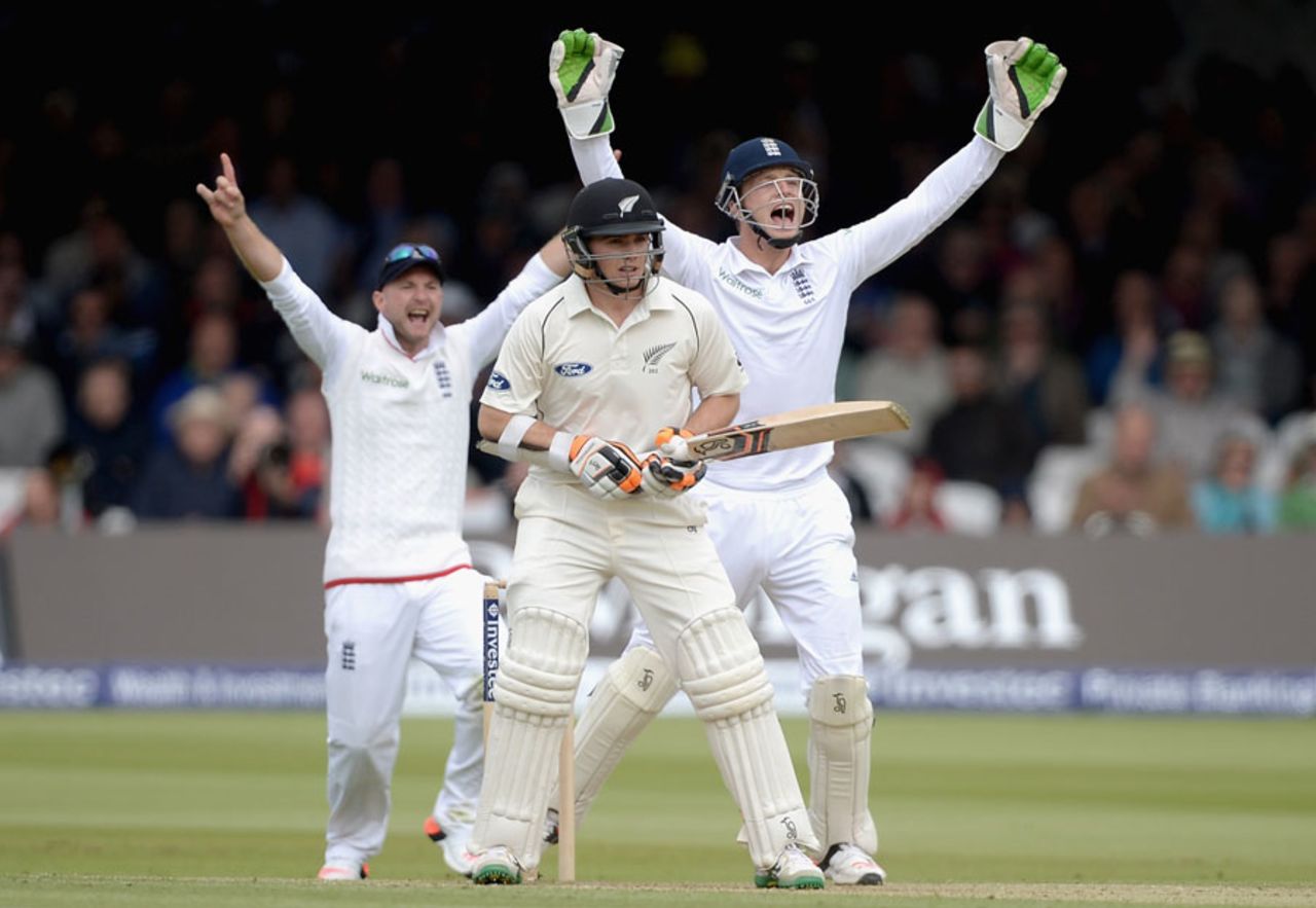Tom Latham fell lbw to Moeen Ali, England v New Zealand, 1st Investec Test, Lord's, 2nd day, May 22, 2015