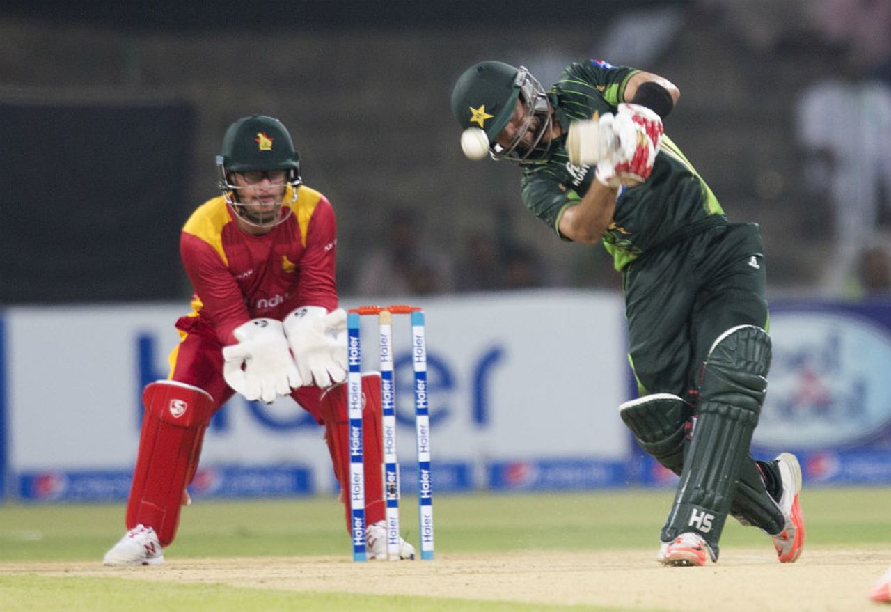 Ahmed Shehzad smokes it down the ground, Pakistan v Zimbabwe, 1st T20, Lahore, May 22, 2015