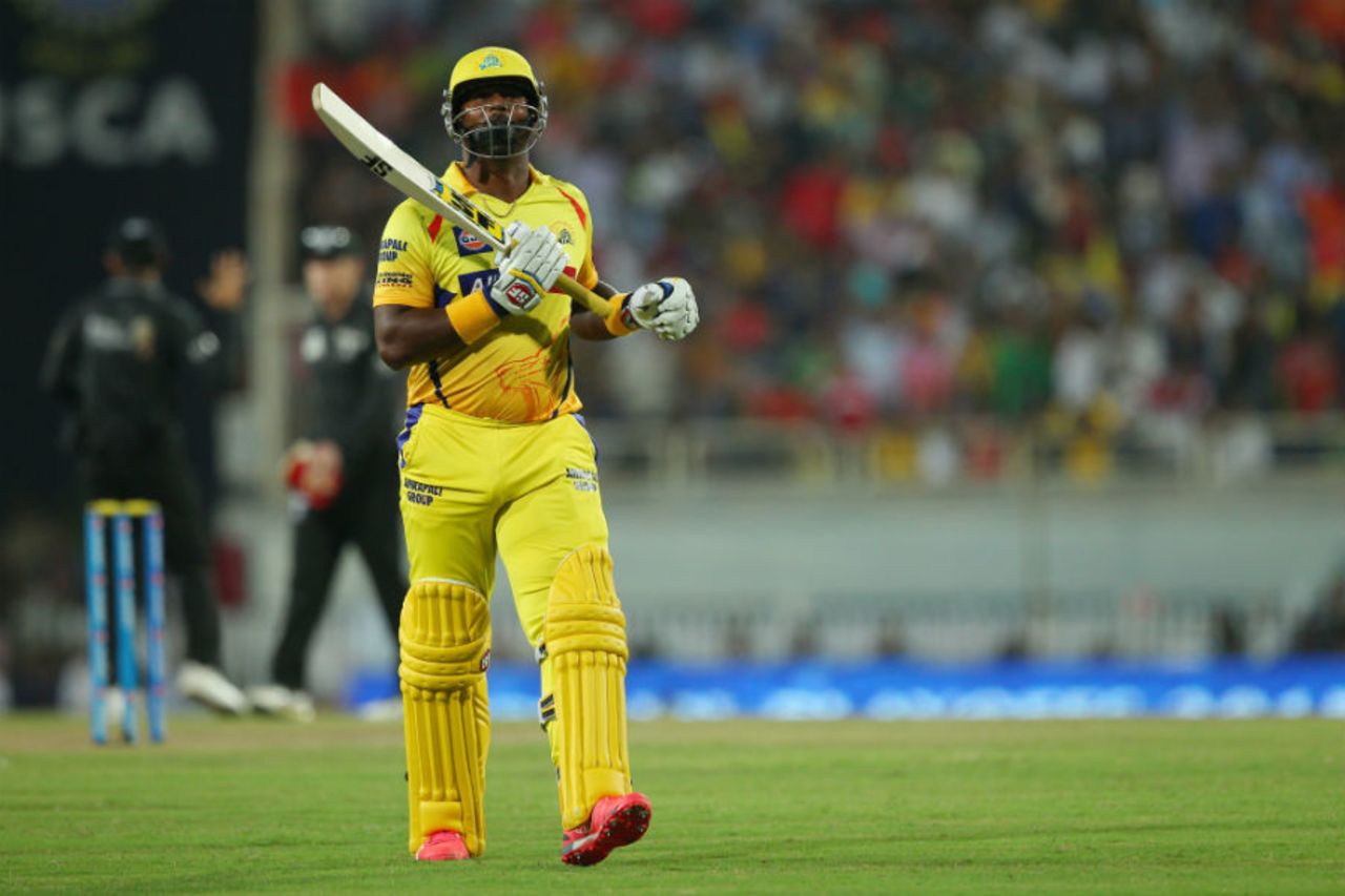 Dwayne Smith walks back after holing out to deep square leg, Chennai Super Kings v Royal Challengers Bangalore, IPL 2015, Qualifier 2, Ranchi, May 22, 2015