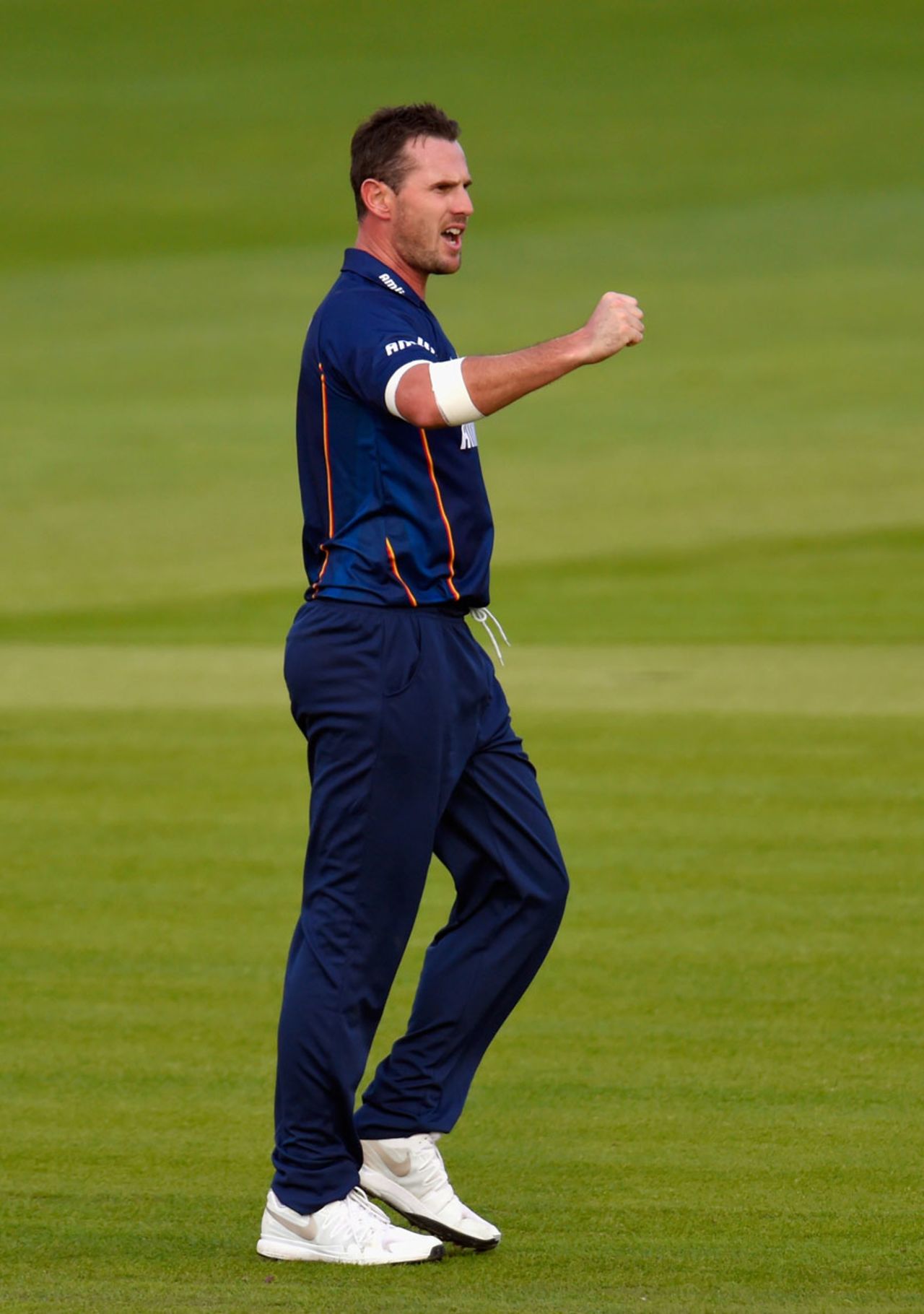 Shaun Tait picked up three wickets, Glamorgan v Essex, NatWest T20 Blast, South Group, Cardiff, May 22, 2015