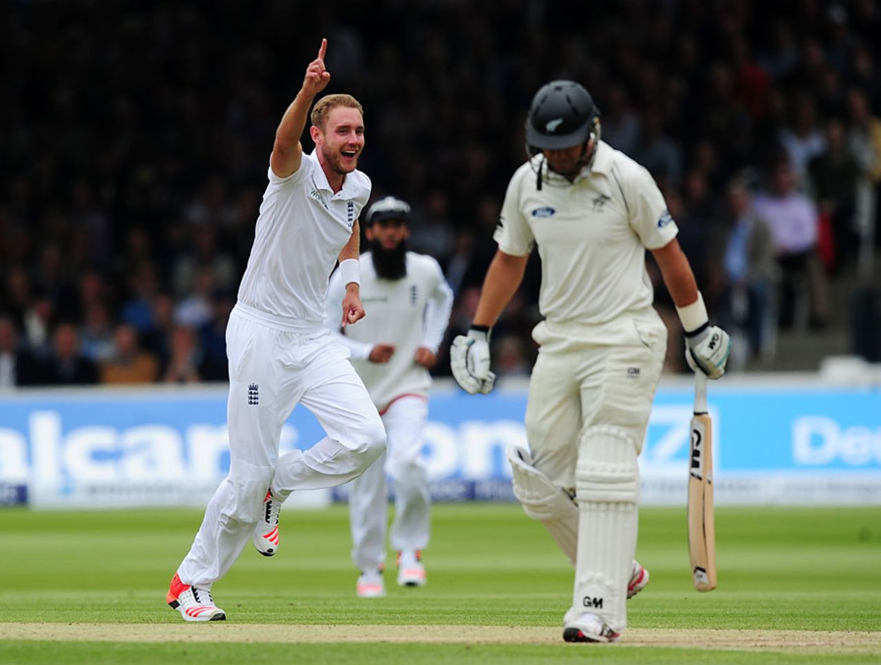 Stuart Broad had Ross Taylor brilliantly caught down the leg side, England v New Zealand, 1st Investec Test, Lord's, 3rd day, May 23, 2015