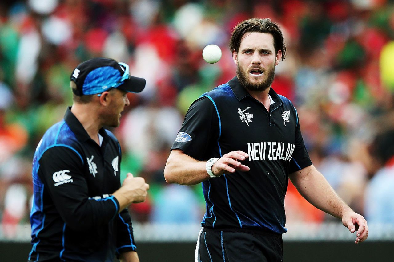 Brendon McCullum tosses the ball to Mitchell McClenaghan, New Zealand v Bangladesh, World Cup 2015, Group A, Hamilton, March 13, 2015