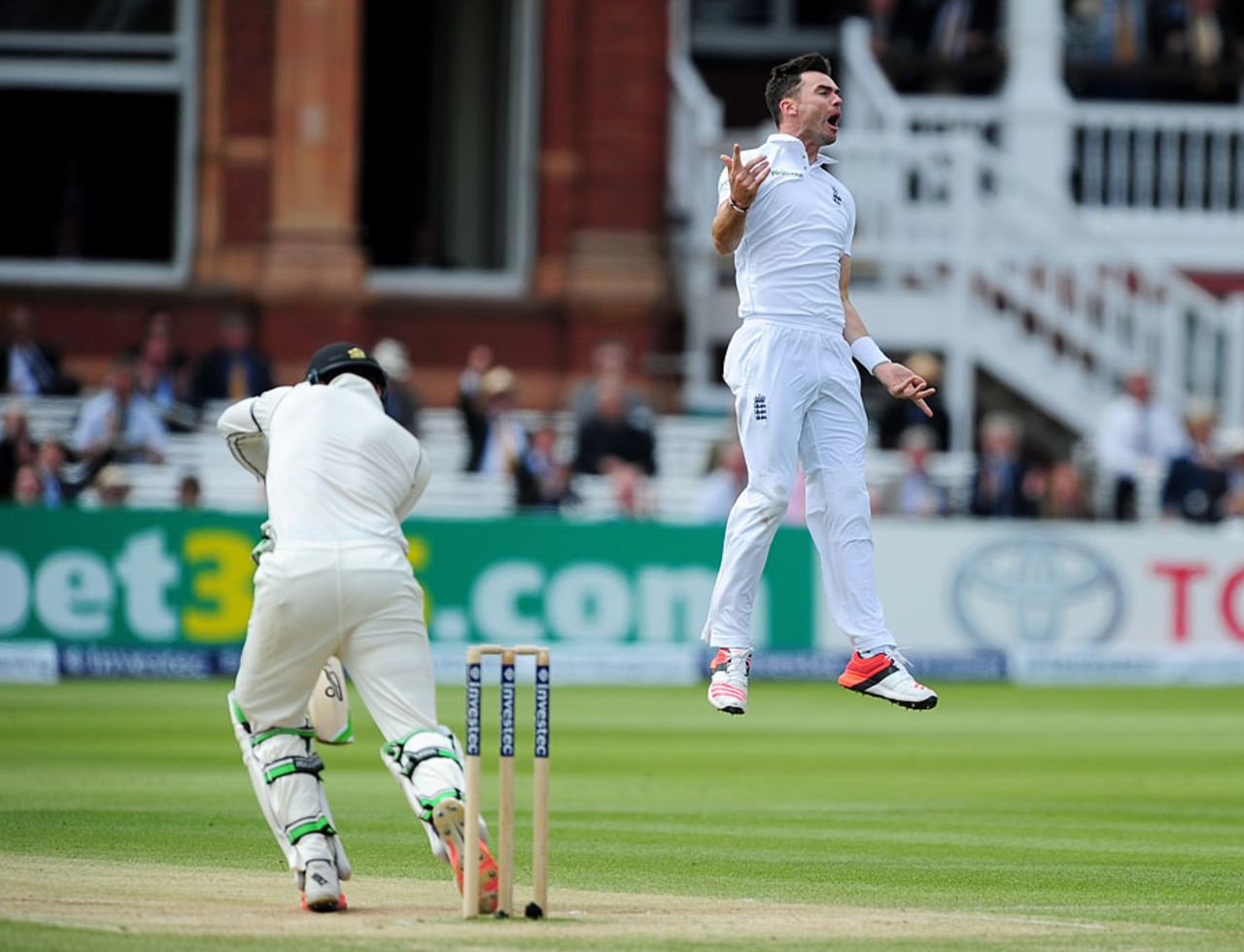 James Anderson removed Martin Guptill second ball, England v New Zealand, 1st Investec Test, Lord's, 5th day, May 25, 2015