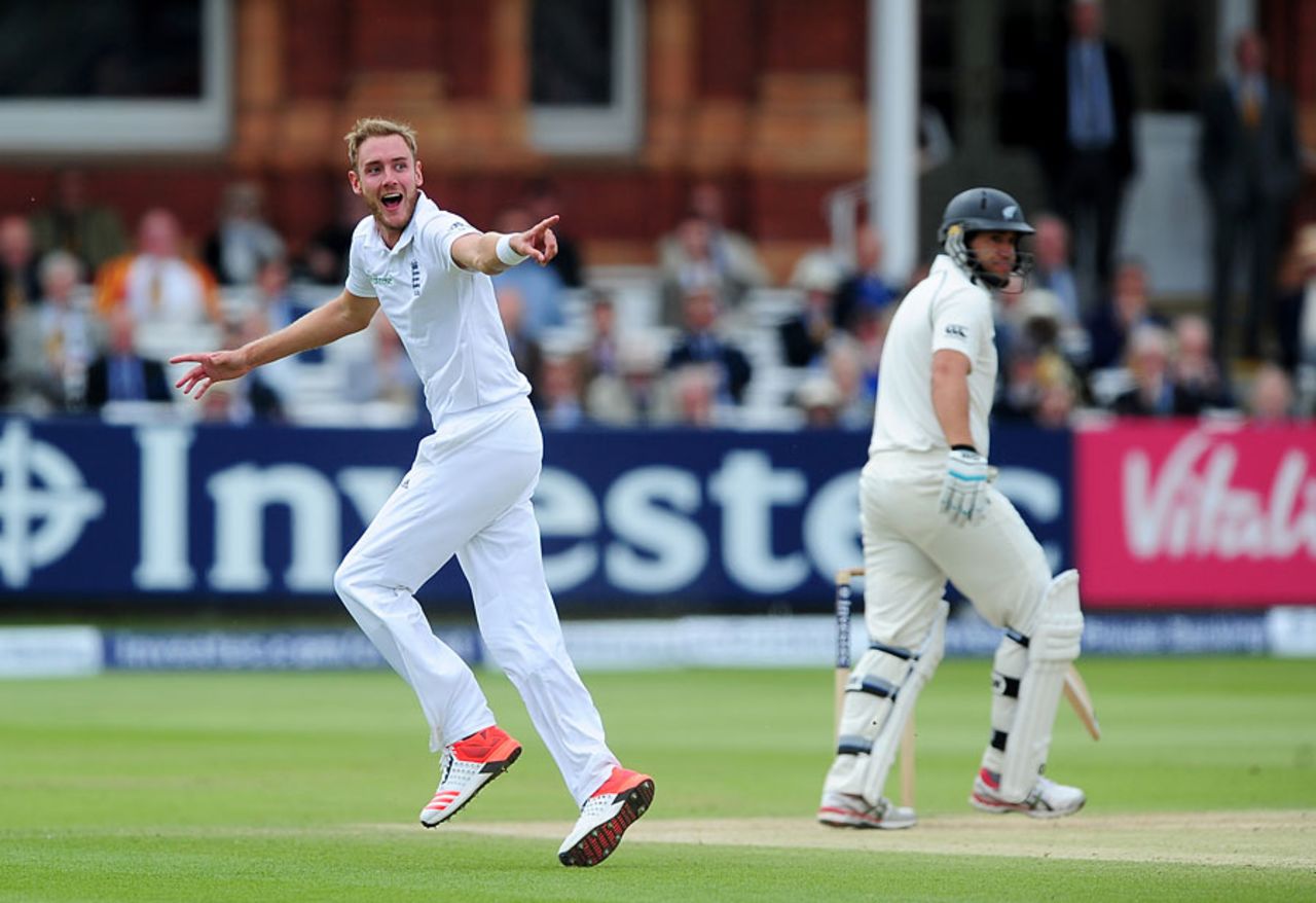 Stuart Broad's second wicket came when he removed Ross Taylor, England v New Zealand, 1st Investec Test, Lord's, 5th day, May 25, 2015