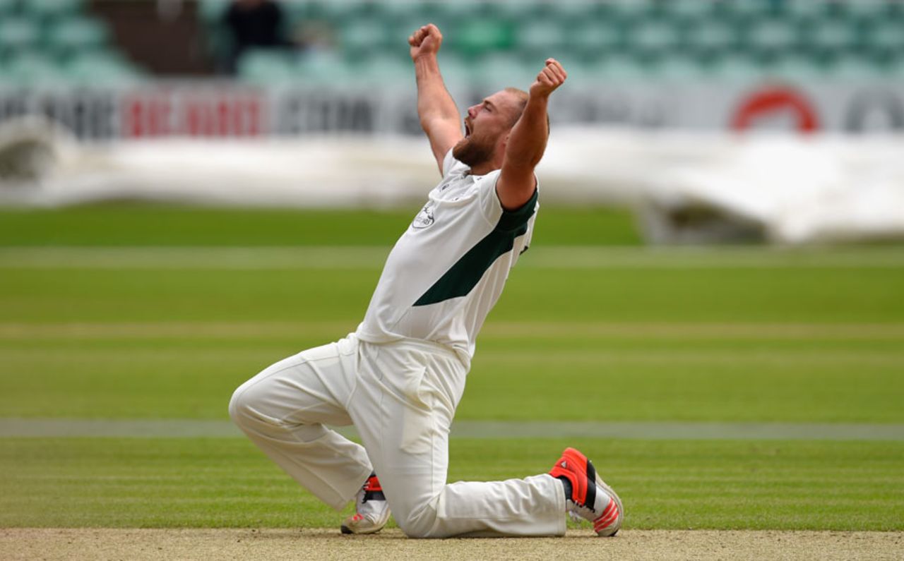 Joe Leach roars out in celebration, Worcestershire v Durham, County Championship, Division One, New Road, 2nd day, May 25, 2015