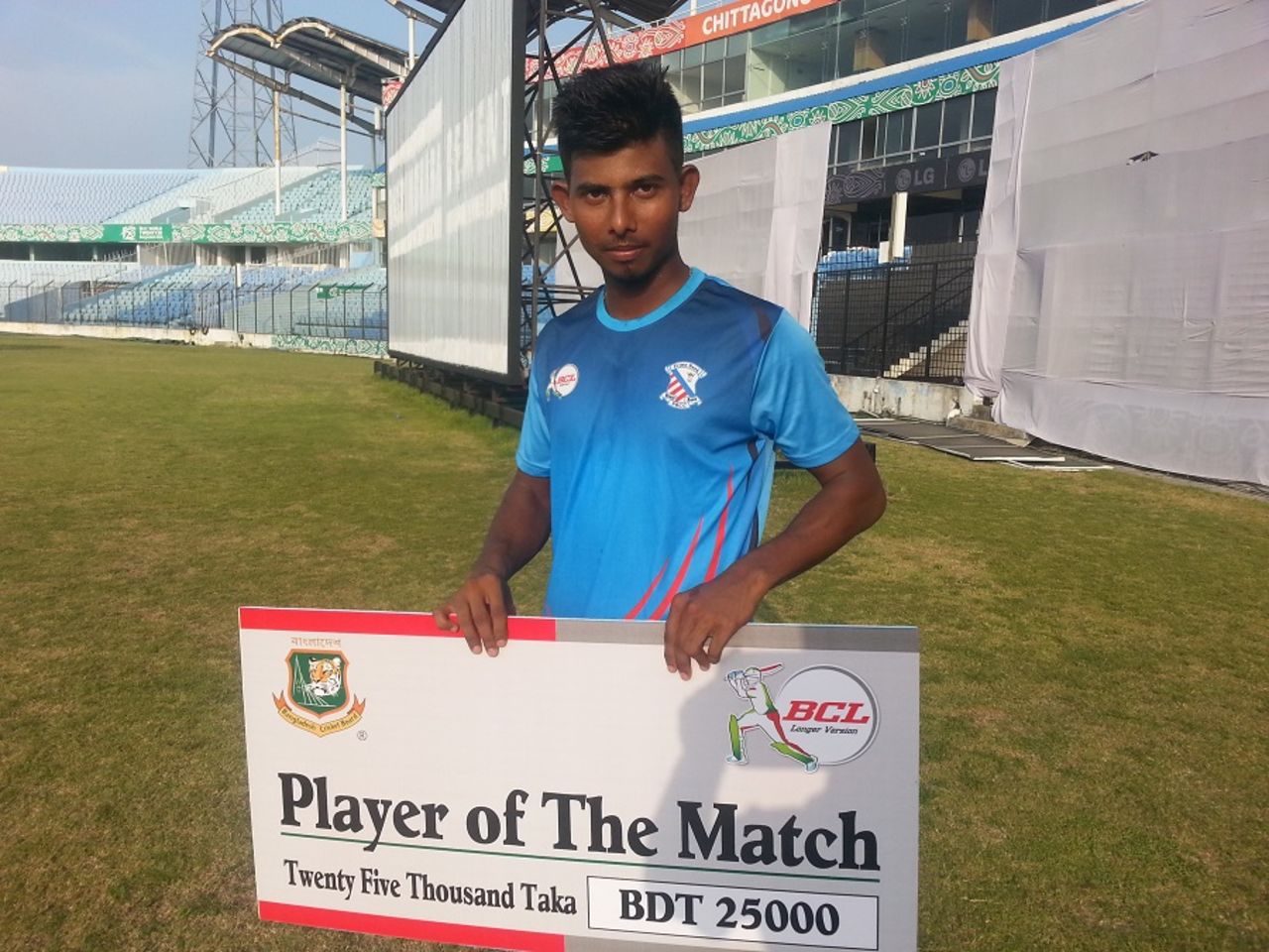Mosaddek Hossain's second-innings century got him the Man-of-the-Match award, South Zone v East Zone, Chittagong, Bangladesh Cricket League, May 27, 2015