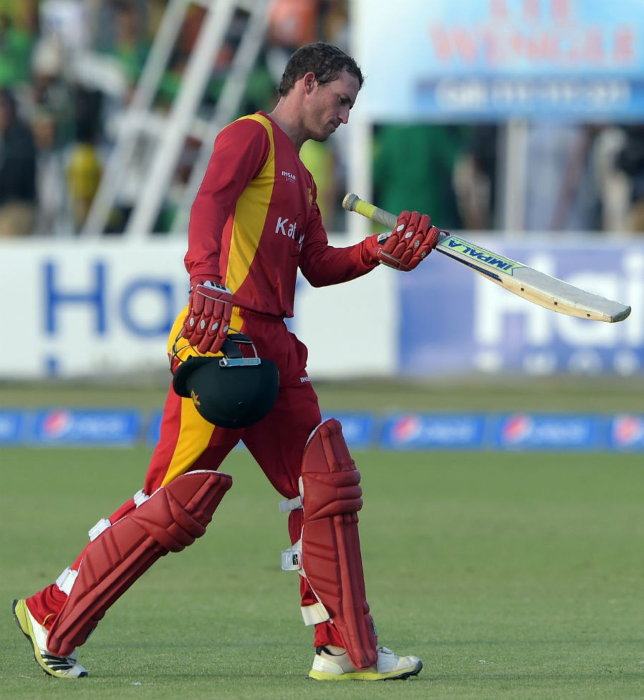 Sean Williams walks back after being dismissed for 5, Pakistan v Zimbabwe, 2nd ODI, Lahore, May 29, 2015