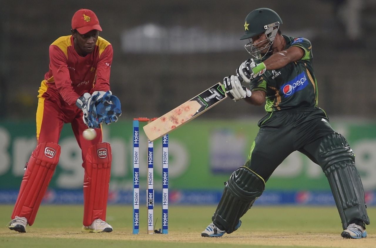 Asad Shafiq executes the cut, Pakistan v Zimbabwe, 2nd ODI, Lahore, May 29, 2015